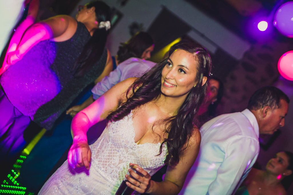 Matrimonio de Caro y Diego en Centro de eventos Antumalal – foto de Antonio Orellana (105)