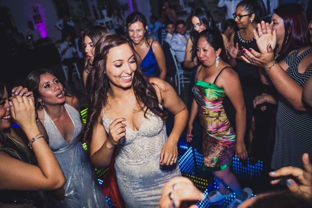 Matrimonio de Caro y Diego en Centro de eventos Antumalal – foto de Antonio Orellana (110)