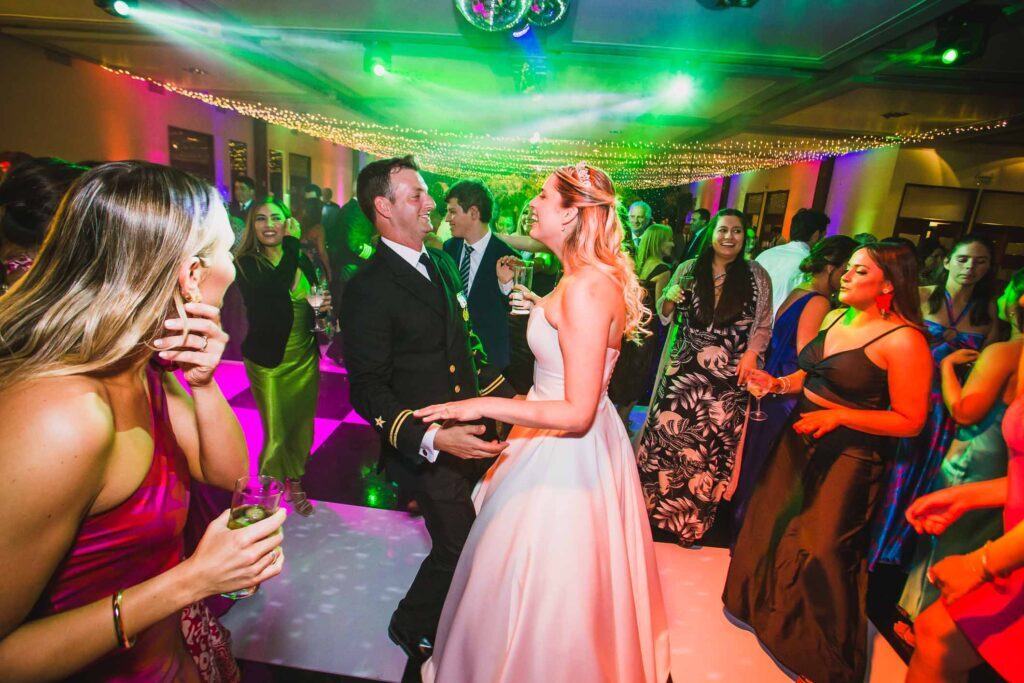 Matrimonio de Iskra y Tomas en Viña Del Mar, Club Naval Las Salinas – foto de Antonio Orellana (100)