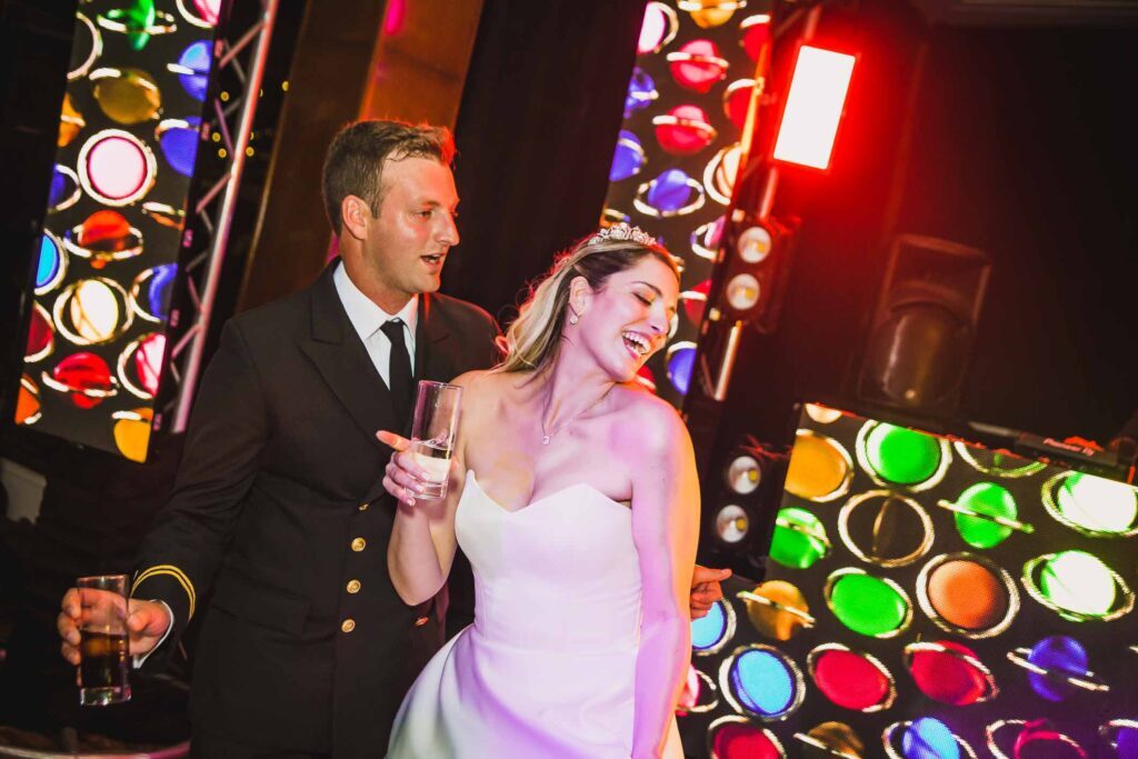 Matrimonio de Iskra y Tomas en Viña Del Mar, Club Naval Las Salinas – foto de Antonio Orellana (97)