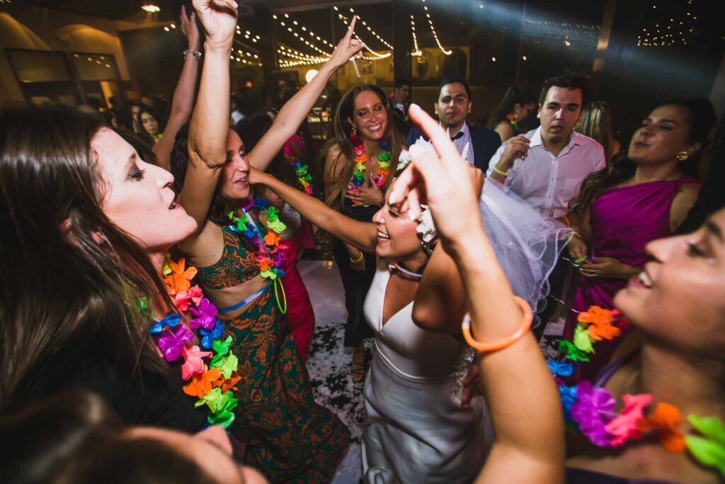 Matrimonio de Cata y Andres en Viña Del Mar, Club Naval Las Salinas – foto de Antonio Orellana (152)
