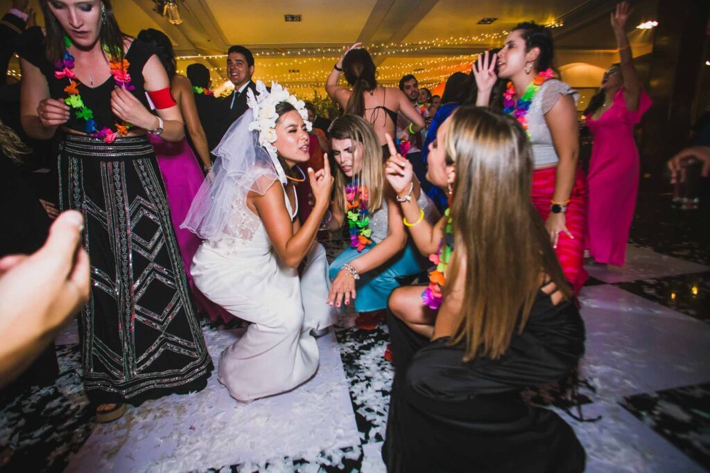 Matrimonio de Cata y Andres en Viña Del Mar, Club Naval Las Salinas – foto de Antonio Orellana (148)