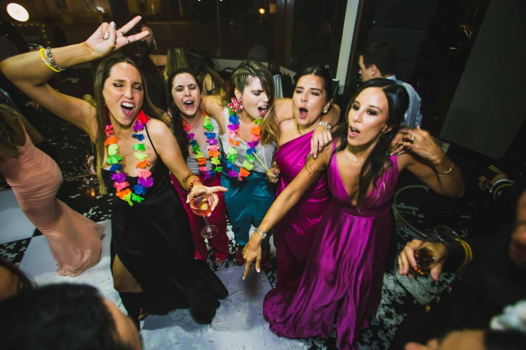 Matrimonio de Cata y Andres en Viña Del Mar, Club Naval Las Salinas – foto de Antonio Orellana (146)