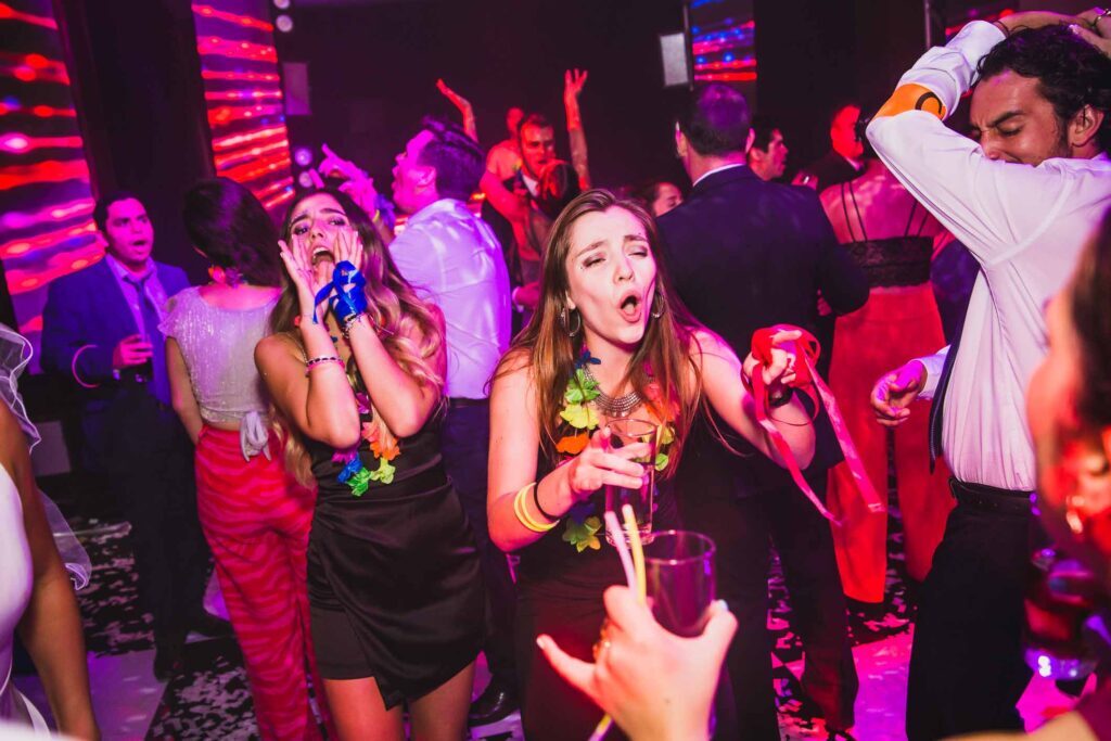 Matrimonio de Cata y Andres en Viña Del Mar, Club Naval Las Salinas – foto de Antonio Orellana (143)