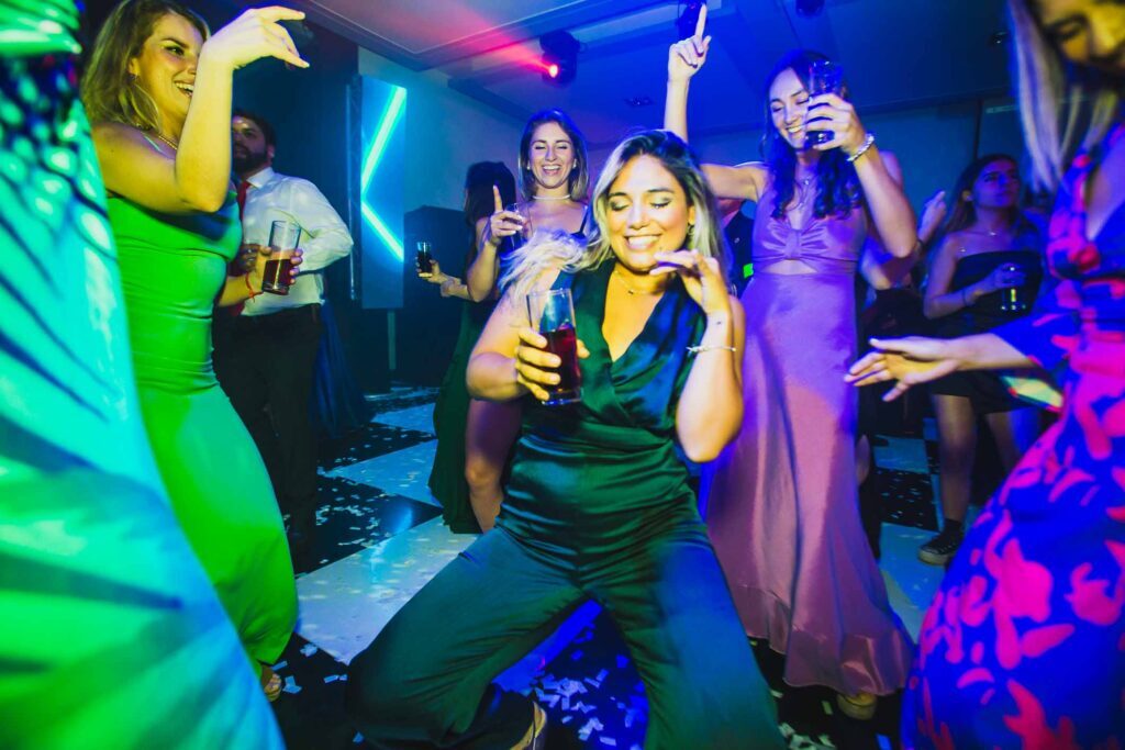 Matrimonio de Cata y Andres en Viña Del Mar, Club Naval Las Salinas – foto de Antonio Orellana (124)