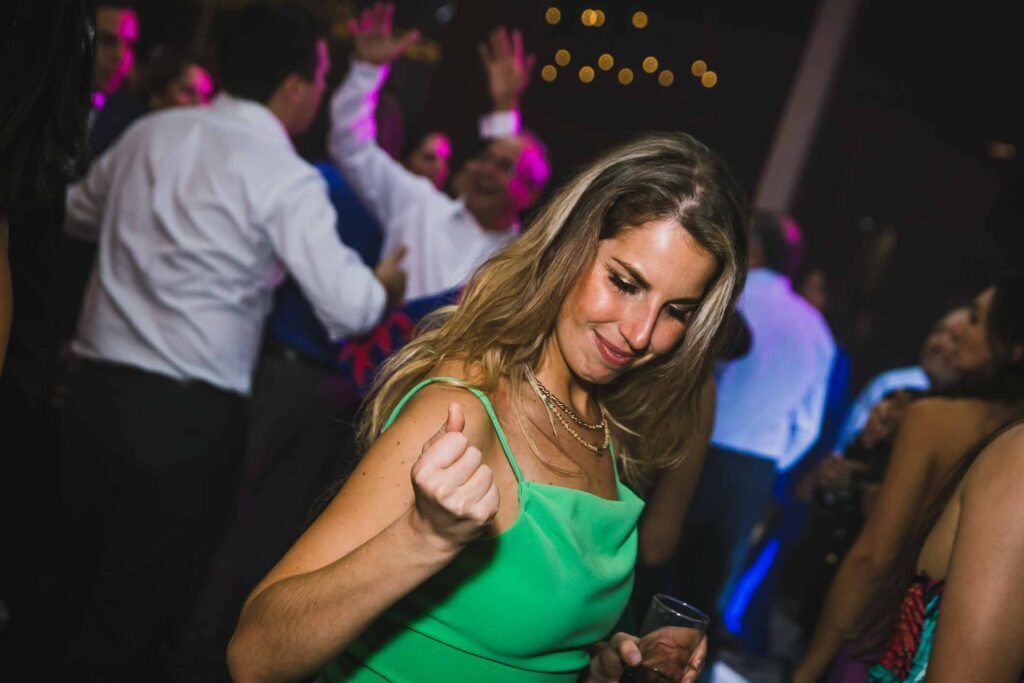 Matrimonio de Cata y Andres en Viña Del Mar, Club Naval Las Salinas – foto de Antonio Orellana (120)