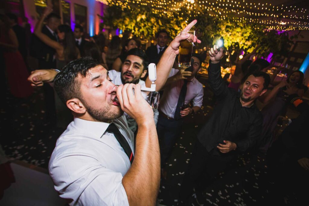 Matrimonio de Cata y Andres en Viña Del Mar, Club Naval Las Salinas – foto de Antonio Orellana (112)