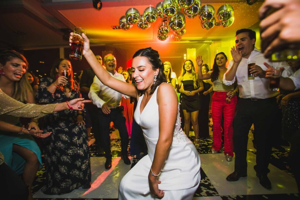 Matrimonio de Cata y Andres en Viña Del Mar, Club Naval Las Salinas – foto de Antonio Orellana (109)
