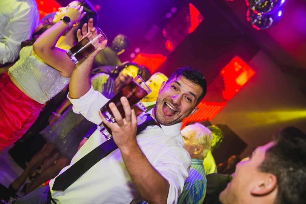 Matrimonio de Cata y Andres en Viña Del Mar, Club Naval Las Salinas – foto de Antonio Orellana (108)