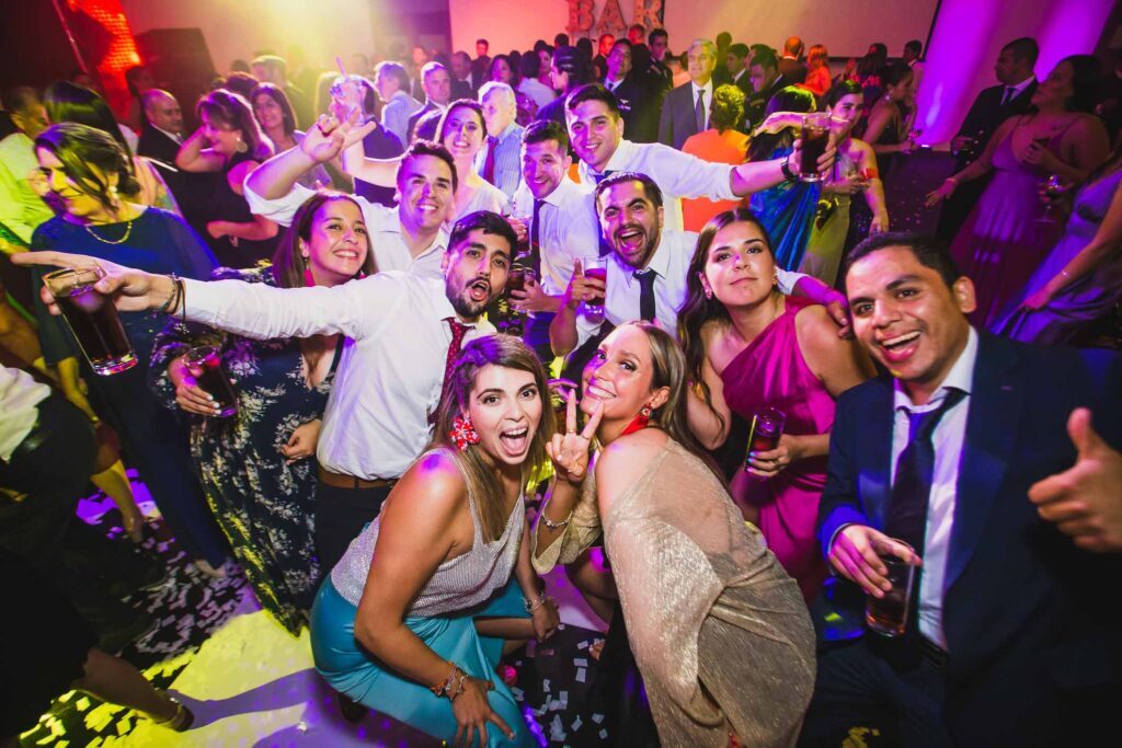Matrimonio de Cata y Andres en Viña Del Mar, Club Naval Las Salinas – foto de Antonio Orellana (105)