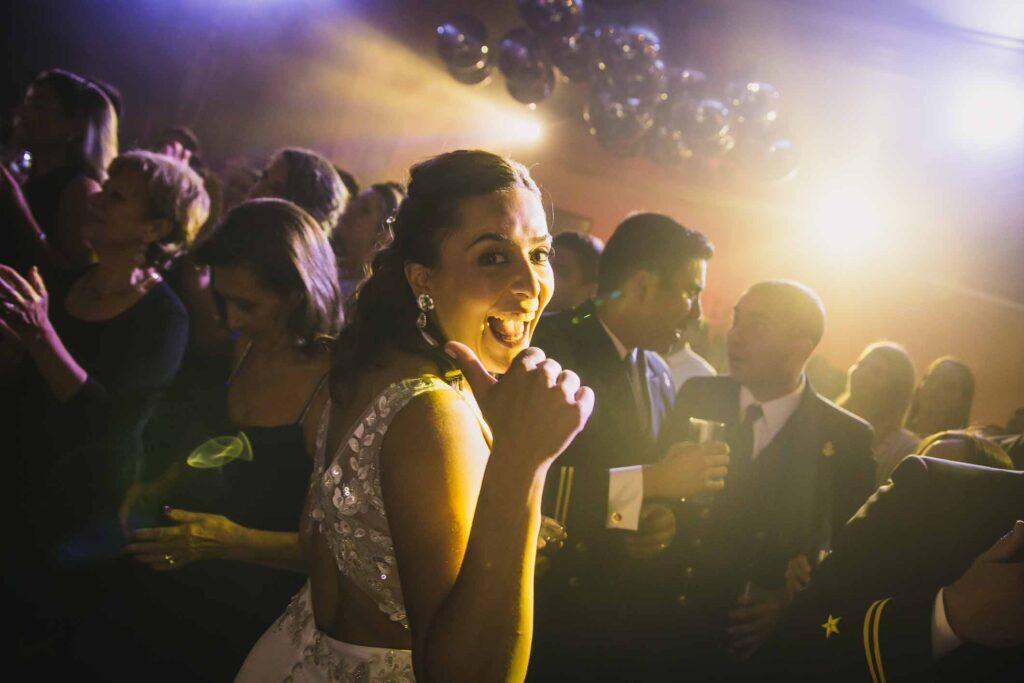 Matrimonio de Cata y Andres en Viña Del Mar, Club Naval Las Salinas – foto de Antonio Orellana (98)