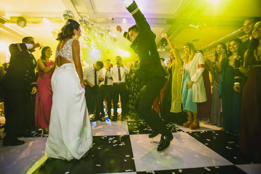 Matrimonio de Cata y Andres en Viña Del Mar, Club Naval Las Salinas – foto de Antonio Orellana (96)