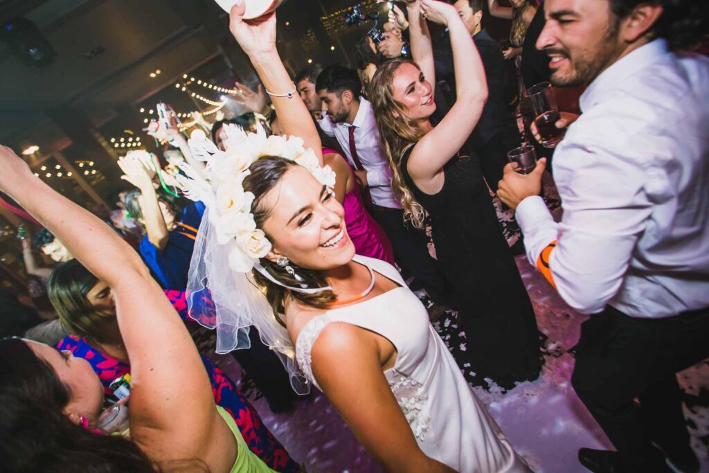 Matrimonio de Cata y Andres en Viña Del Mar, Club Naval Las Salinas – foto de Antonio Orellana (155)