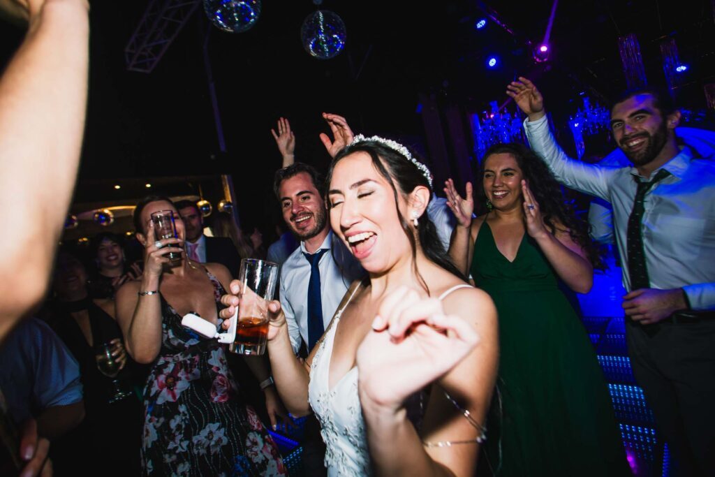 Matrimonio de Cami y Tomas en Santiago, Casona Macul – foto de Antonio Orellana (104)