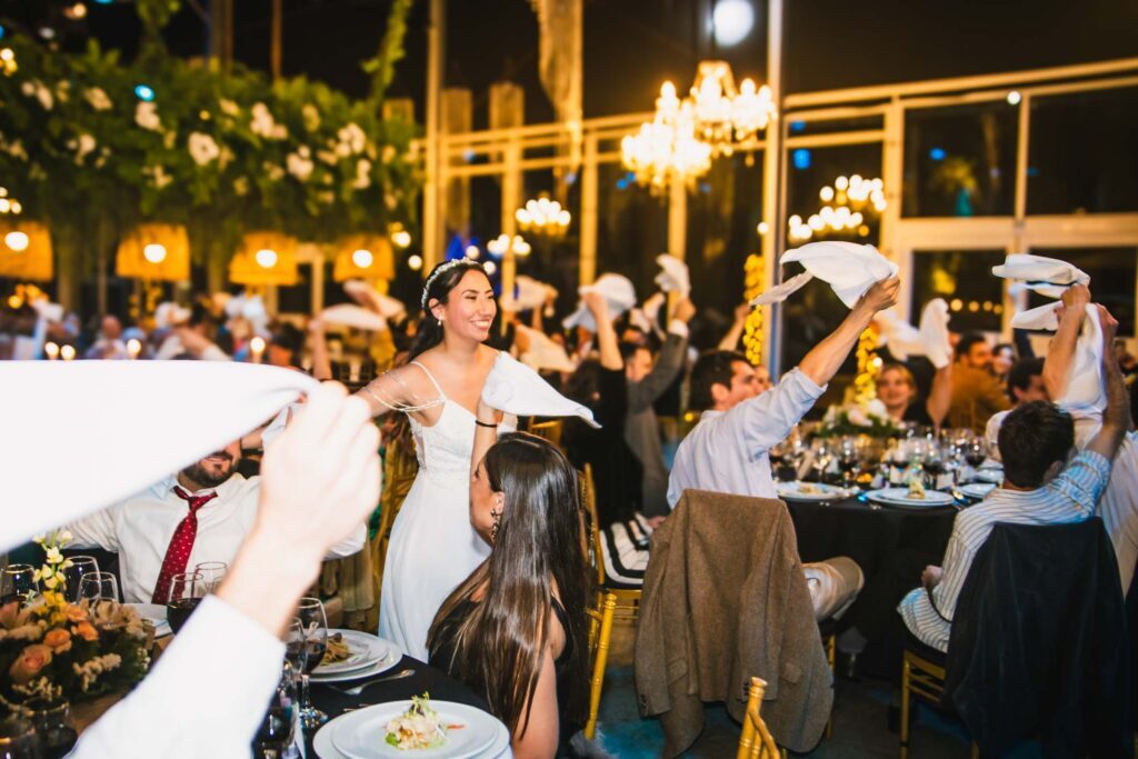 Matrimonio de Cami y Tomas en Santiago, Casona Macul – foto de Antonio Orellana (92)