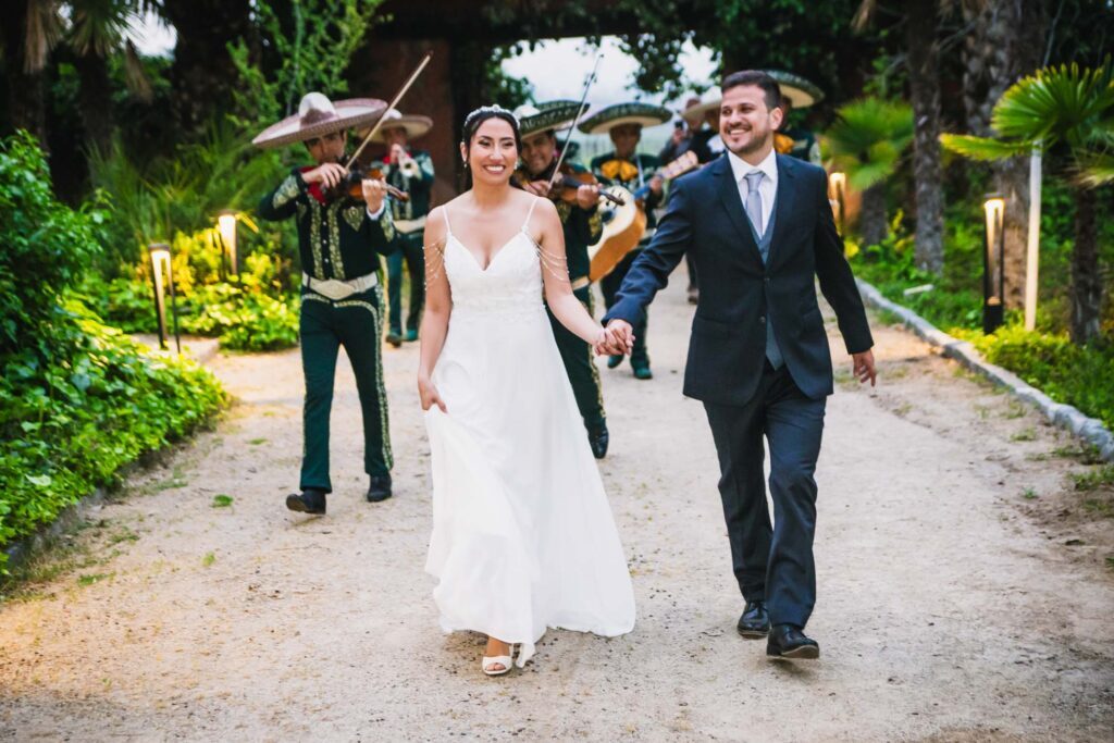 Matrimonio de Cami y Tomas en Santiago, Casona Macul – foto de Antonio Orellana (88)