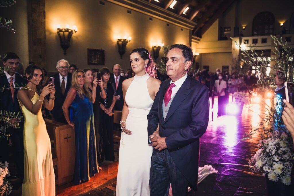 Matrimonio de Salvador y Cami en Santiago, Alto Noviciado – foto de Antonio Orellana (51)