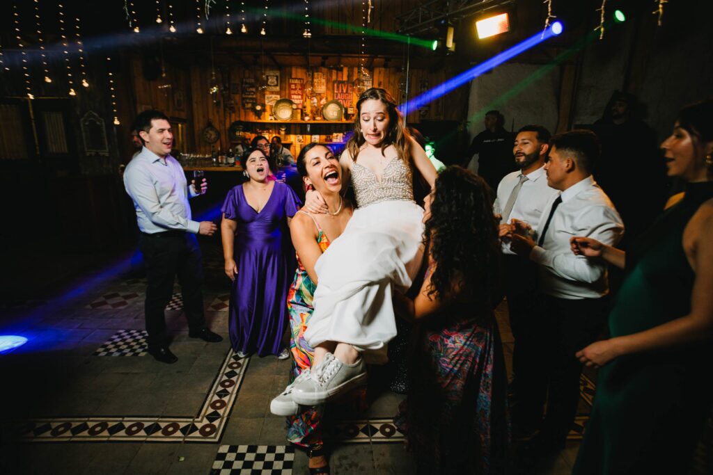 Matrimonio de Javito y Vani en Santiago, Catamapu – foto de Antonio Orellana (179)