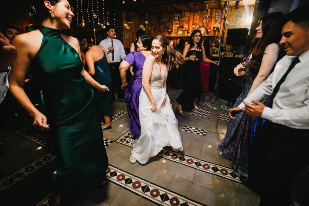Matrimonio de Javito y Vani en Santiago, Catamapu – foto de Antonio Orellana (172)