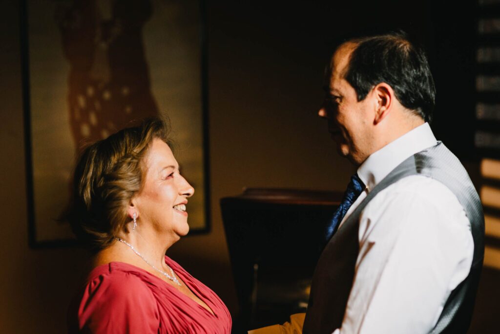 Matrimonio de Mario y Javiera en Santiago, Casona San Ignacio – foto de Antonio Orellana (46)