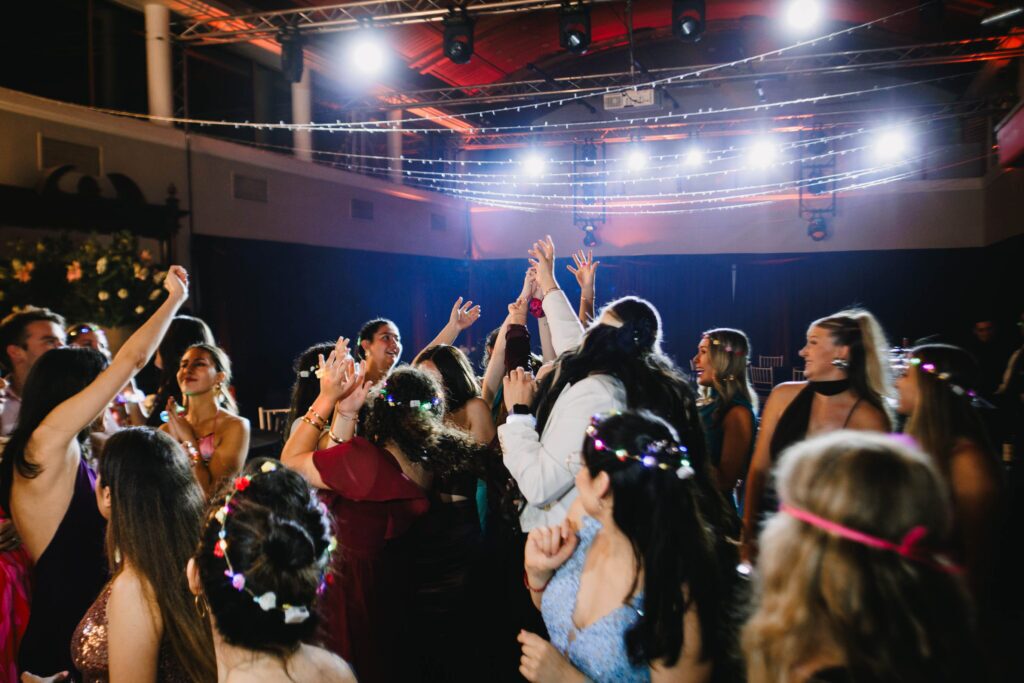 Matrimonio de Cata y Jose en Santiago, Estadio Español – foto de Antonio Orellana (183)