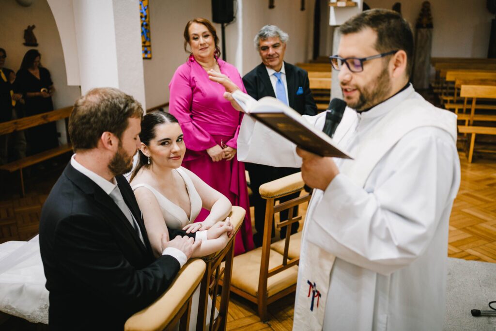 Matrimonio de Cata y Jose en Santiago, Estadio Español – foto de Antonio Orellana (87)
