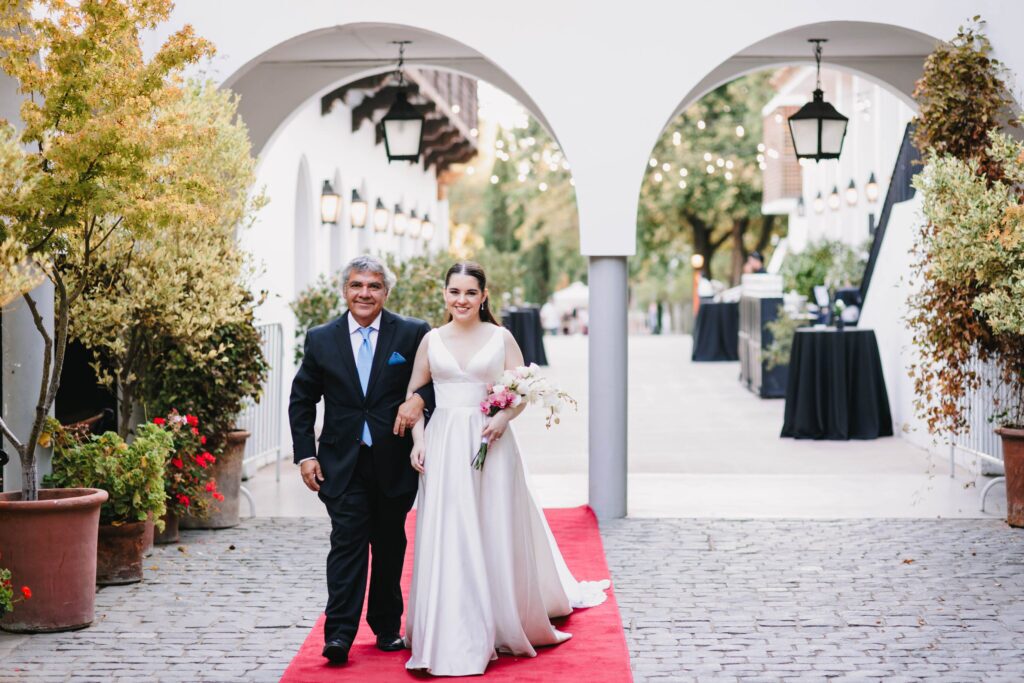 Matrimonio de Cata y Jose en Santiago, Estadio Español – foto de Antonio Orellana (52)
