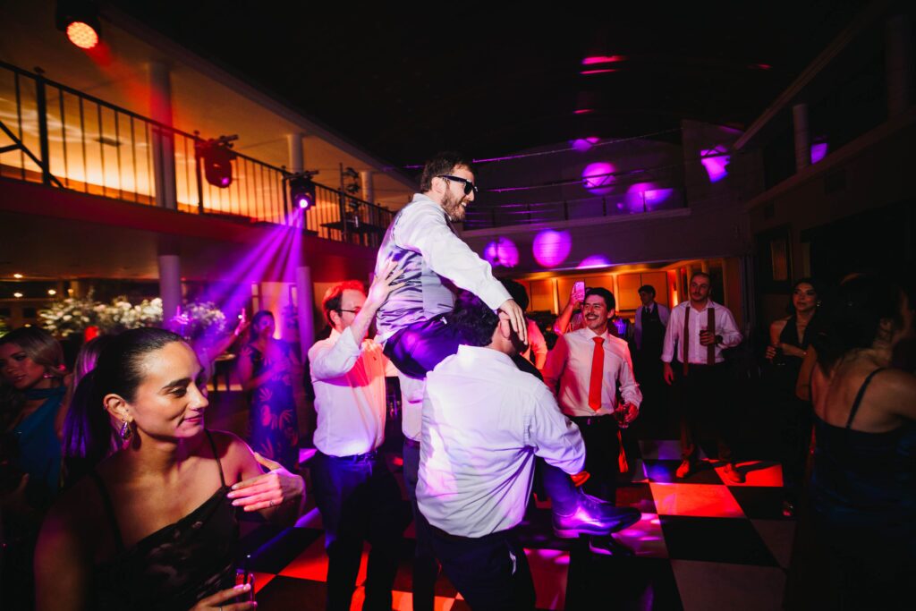Matrimonio de Cata y Jose en Santiago, Estadio Español – foto de Antonio Orellana (164)