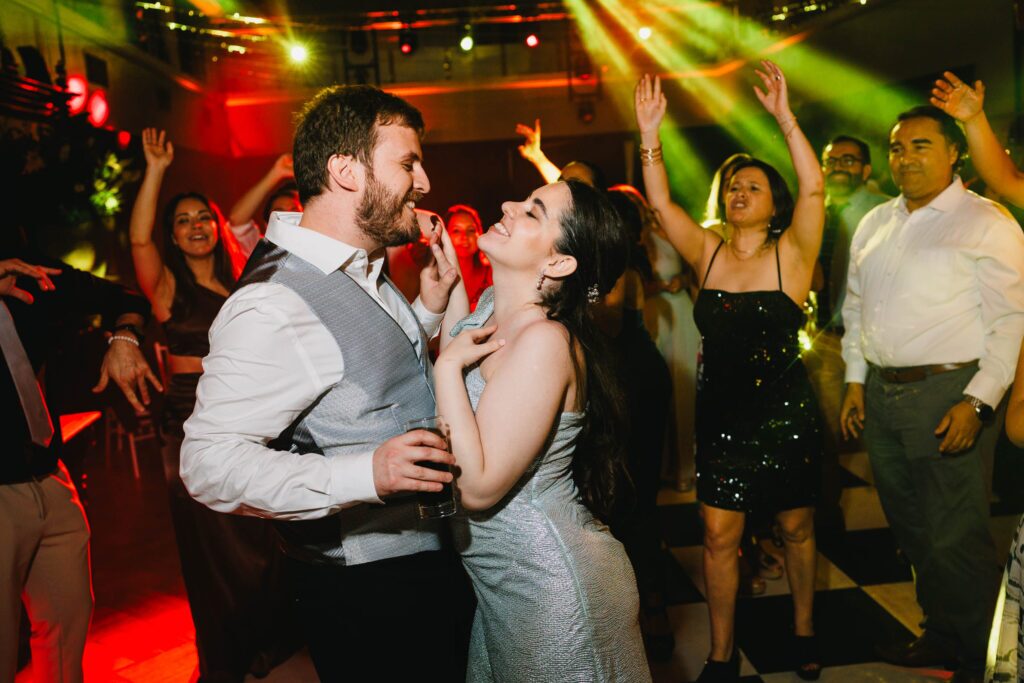 Matrimonio de Cata y Jose en Santiago, Estadio Español – foto de Antonio Orellana (155)