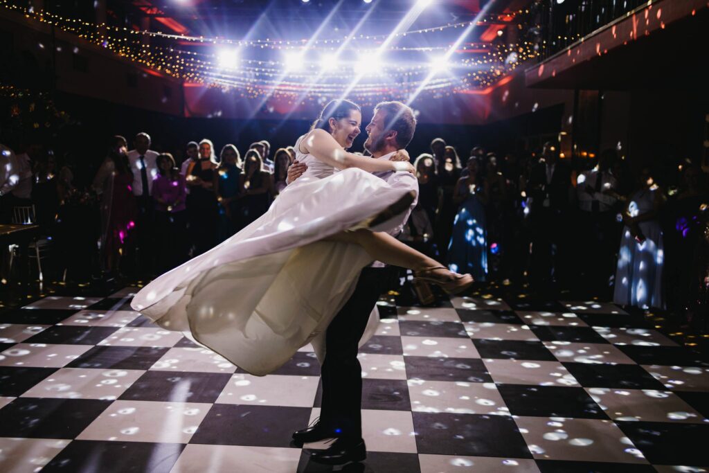 Matrimonio de Cata y Jose en Santiago, Estadio Español – foto de Antonio Orellana (145)