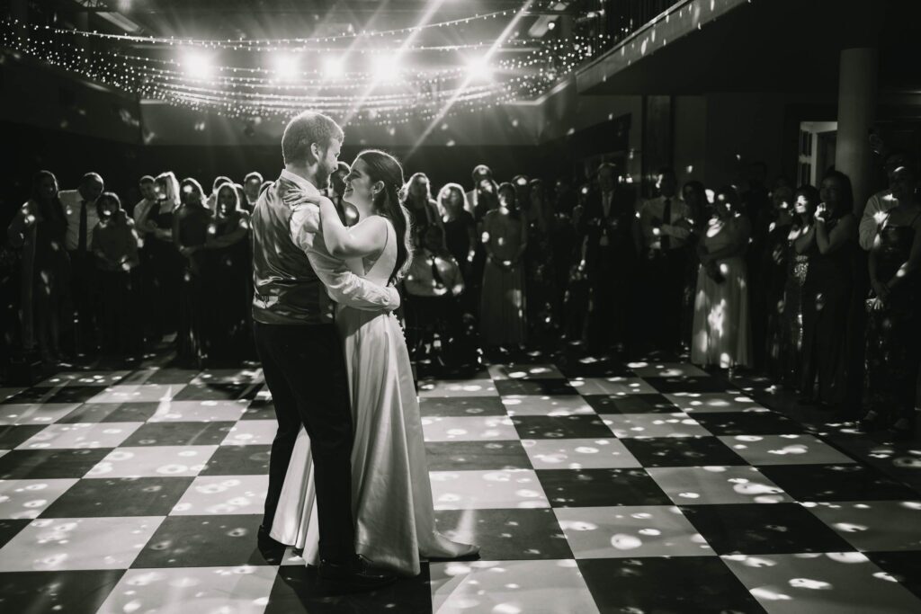 Matrimonio de Cata y Jose en Santiago, Estadio Español – foto de Antonio Orellana (143)
