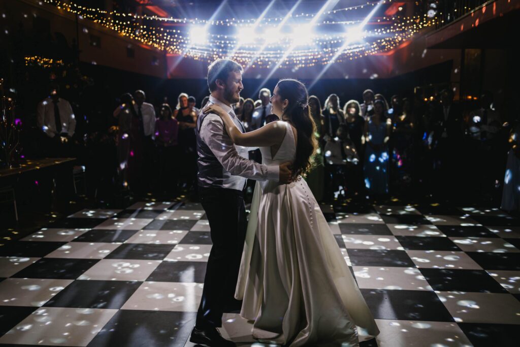 Matrimonio de Cata y Jose en Santiago, Estadio Español – foto de Antonio Orellana (138)