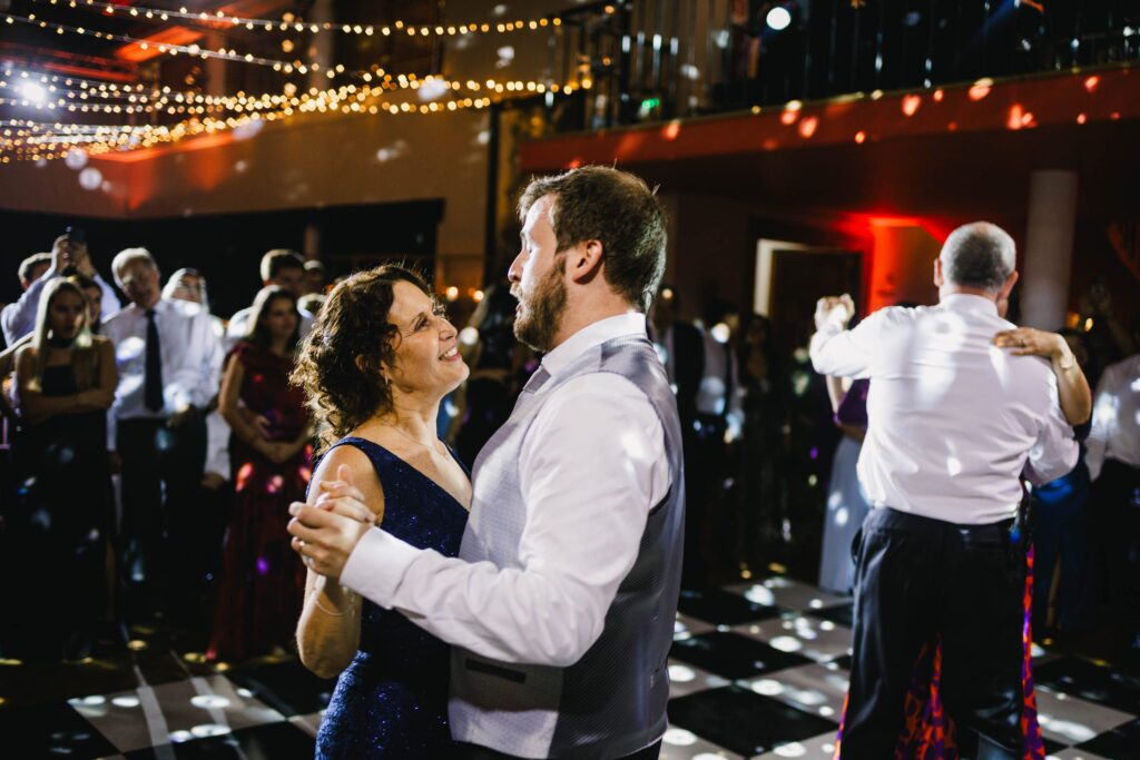 Matrimonio de Cata y Jose en Santiago, Estadio Español – foto de Antonio Orellana (133)